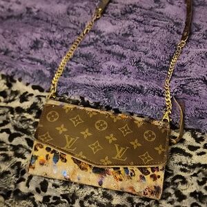 Keep It Gyspy Brown Monogram & Multicolor Leopard-Print Crossbody Bag (Jordon)